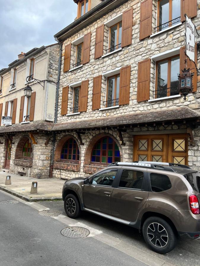 Hotel Sur Le Loing à Moret-sur-Loing Extérieur photo